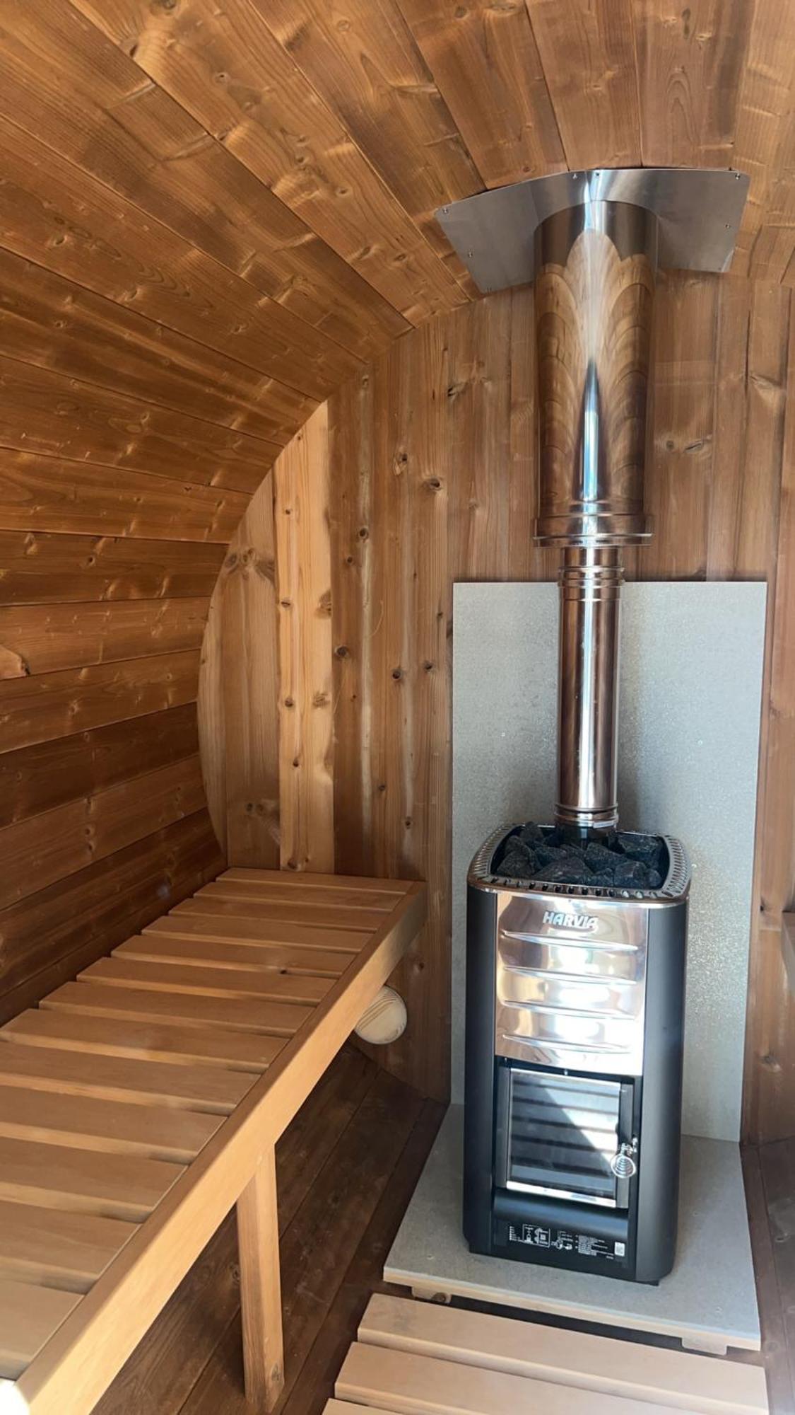 Paddock Pod - Sleeps 4 & Roofed Over Private Hot Tub & New Sauna Burnfoot Exterior photo